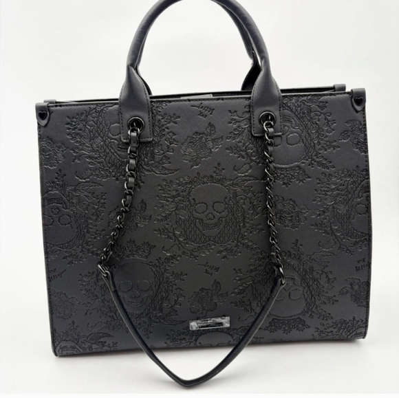 Betsey Johnson "skulltatstic"  black skull 2 PC large tote with wristlet XOKIARA - Picture 4 of 16